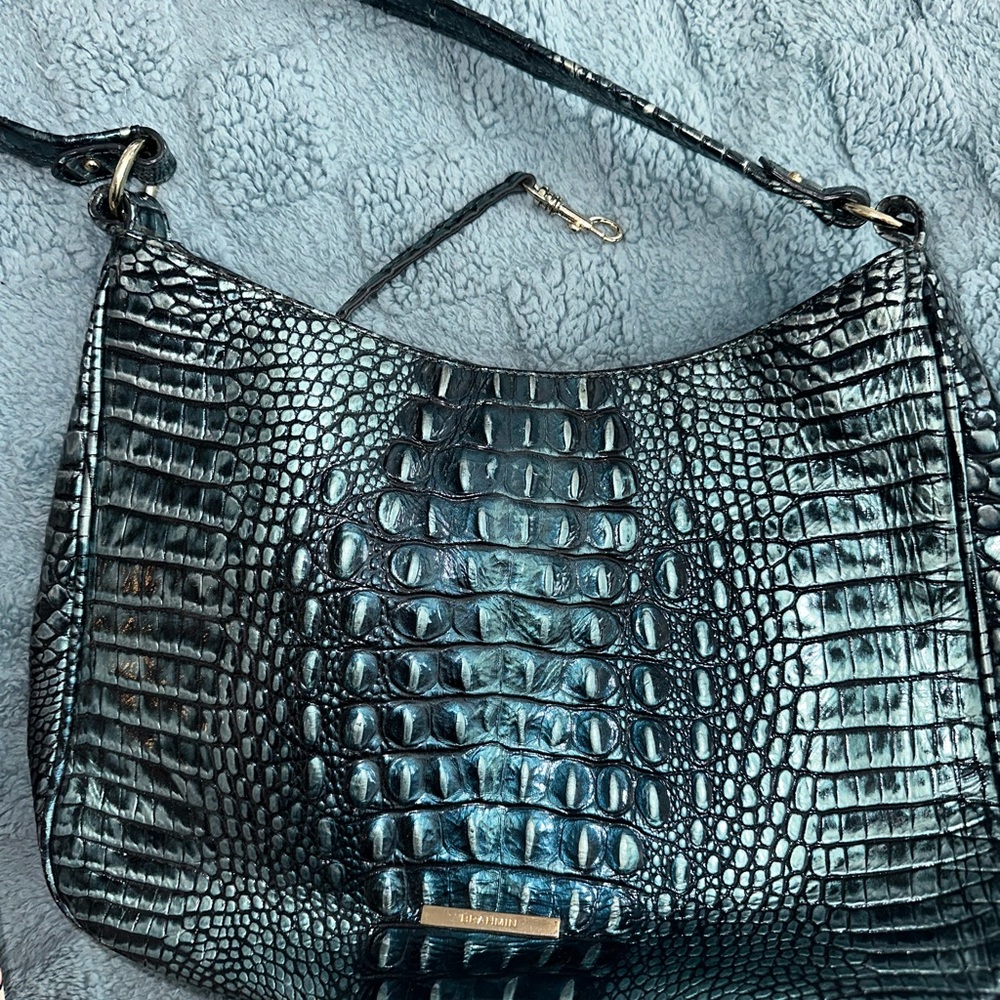 BRAHMIN Luxurious Blue Crocodile-Textured Shoulder Bag